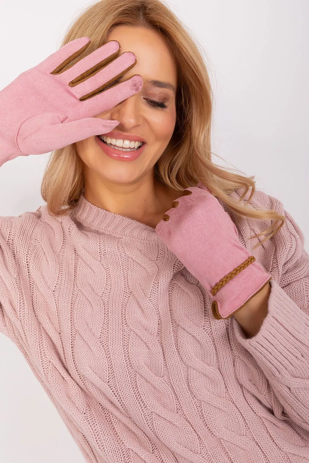 A.T. European Elegant Women's Winter Gloves with Decorative Braids on Wrist