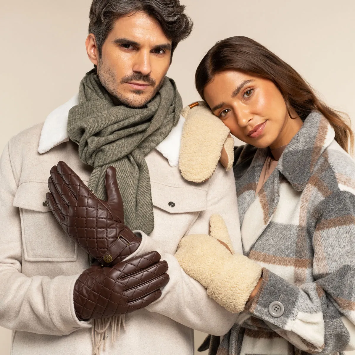 Sophia (beige) - Ultra-soft teddy mittens with warm faux fur lining